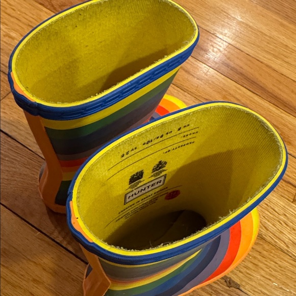 Hunter Kids' Multicolor Rainbow Striped Boots - Size US 9 (Toddler) - Picture 4 of 6